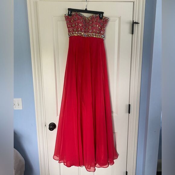 Mori Lee Red Strapless Prom Dress size 7 beaded strapless - Picture 6 of 9